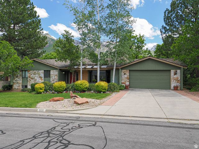 8307 S ASHLEY AVE, Sandy, UT 84093