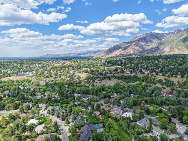 8307 S ASHLEY AVE, Sandy, UT 84093