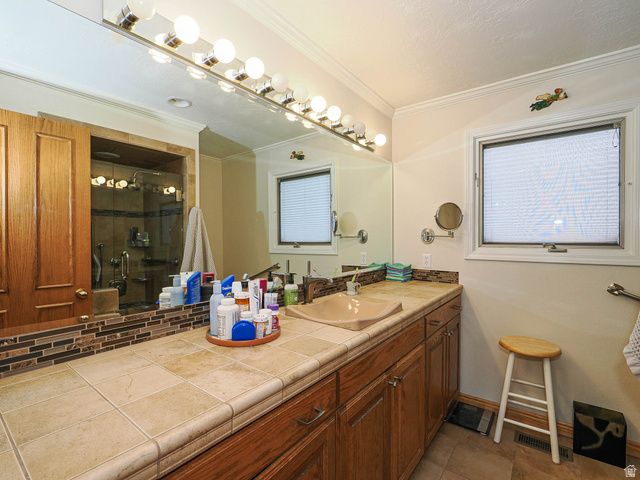 8307 S ASHLEY AVE, Sandy, UT 84093