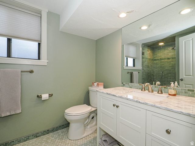 8307 S ASHLEY AVE, Sandy, UT 84093