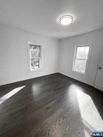 40 Grant Avenue, Cresskill, NJ 07626