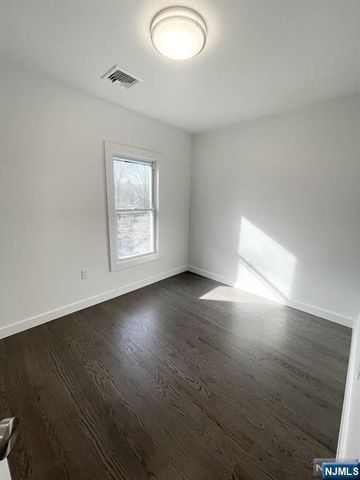 40 Grant Avenue, Cresskill, NJ 07626