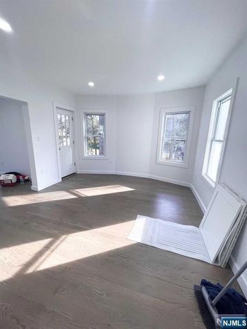 40 Grant Avenue, Cresskill, NJ 07626