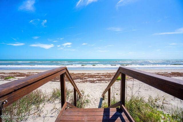 1725 N Highway A1a 304, Indialantic, FL 32903