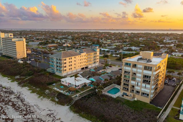 1725 N Highway A1a 304, Indialantic, FL 32903