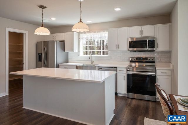 684 PINE CREST DR, Troy, VA 22974