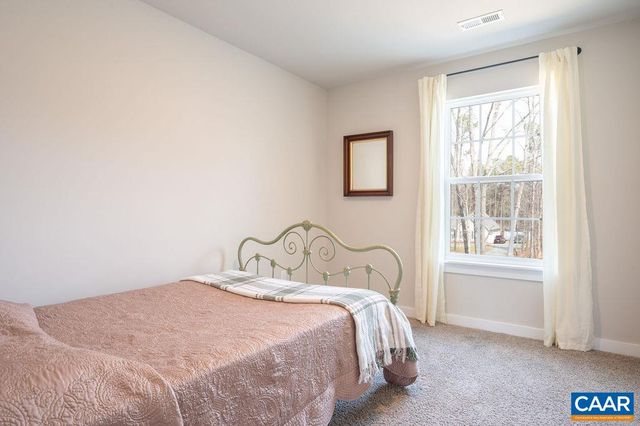 684 PINE CREST DR, Troy, VA 22974