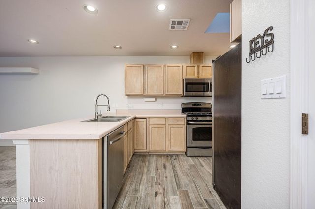 3242 Highridge Street, Las Cruces, NM 88012