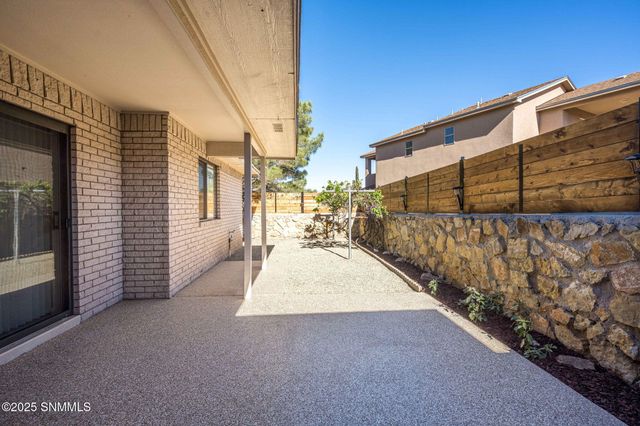 3242 Highridge Street, Las Cruces, NM 88012