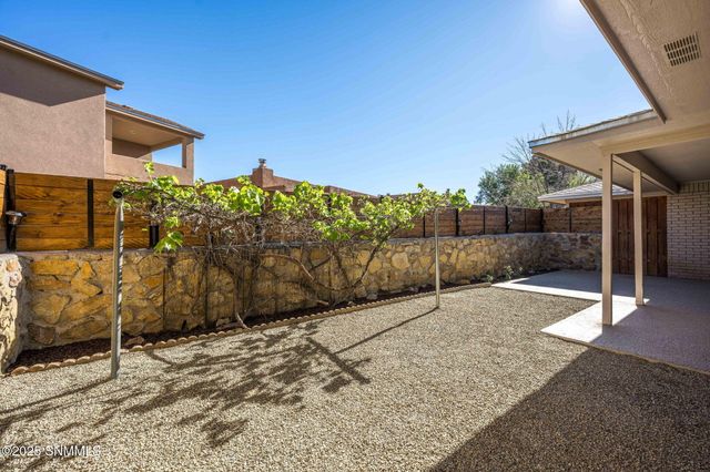 3242 Highridge Street, Las Cruces, NM 88012