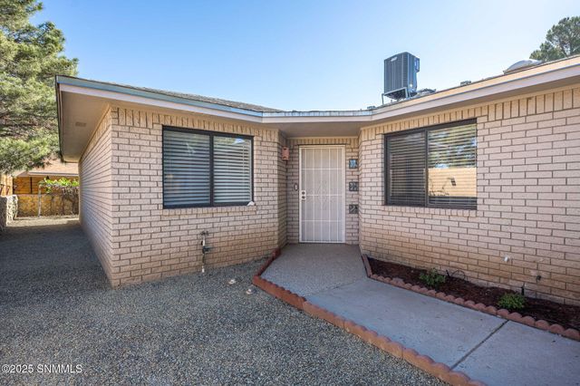 3242 Highridge Street, Las Cruces, NM 88012