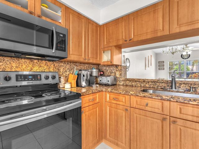 9850 NW 57TH Manor, Coral Springs, FL 33076