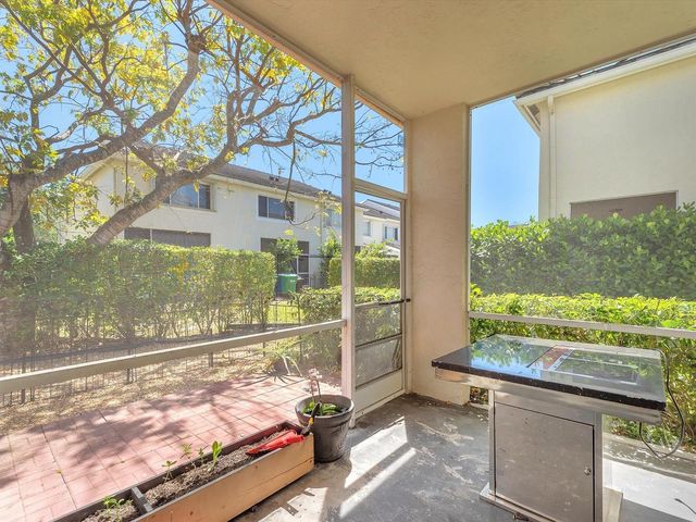 9850 NW 57TH Manor, Coral Springs, FL 33076