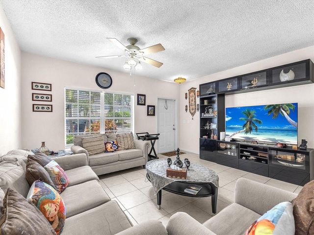 9850 NW 57TH Manor, Coral Springs, FL 33076