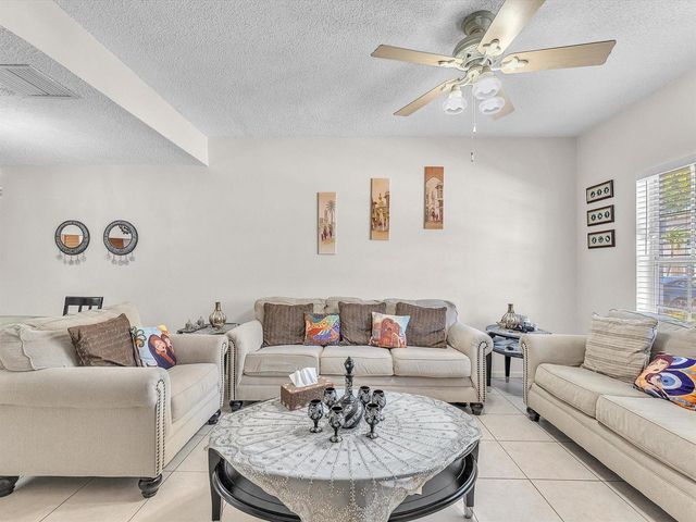 9850 NW 57TH Manor, Coral Springs, FL 33076