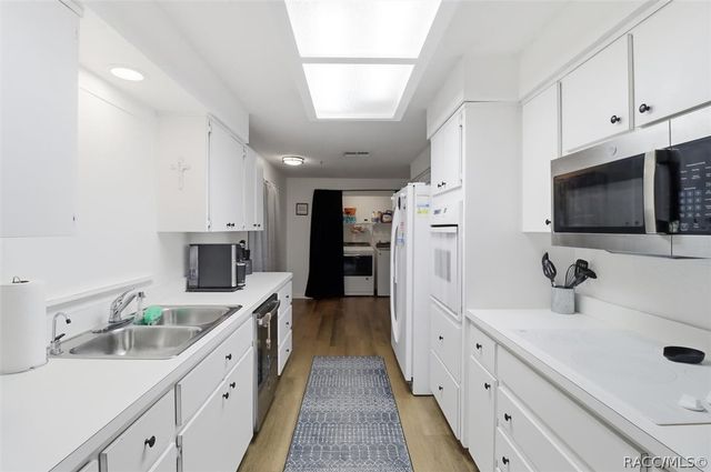 3721 N Goldencup Terrace, Beverly Hills, FL 34465