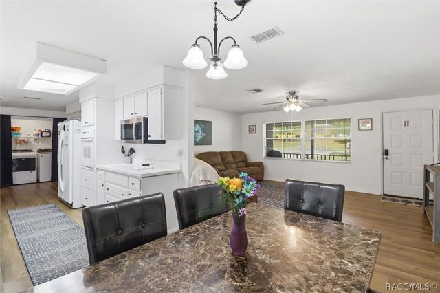 3721 N Goldencup Terrace, Beverly Hills, FL 34465
