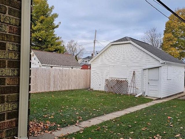 2119 Lasalle STREET, Racine, WI 53402