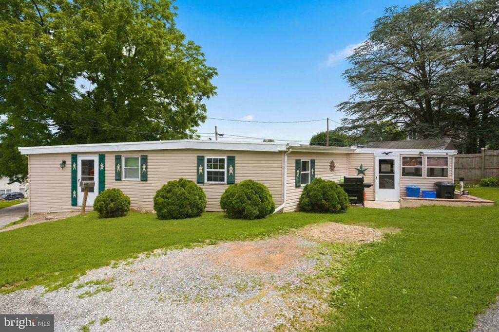 116 HOWARD AVE, Wrightsville, PA 17368