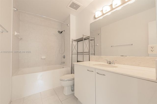 133 NE 2nd Ave 312, Miami, FL 33132