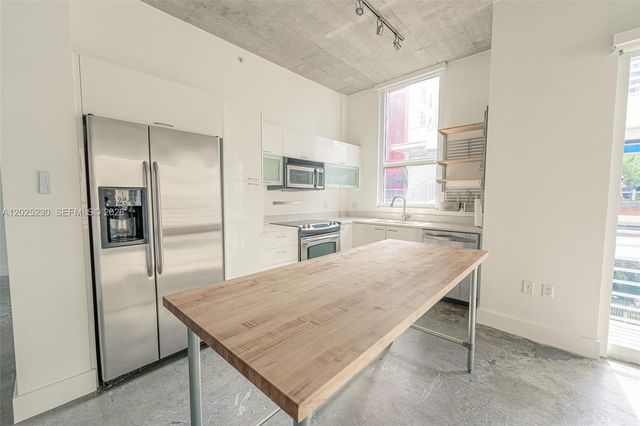 133 NE 2nd Ave 312, Miami, FL 33132