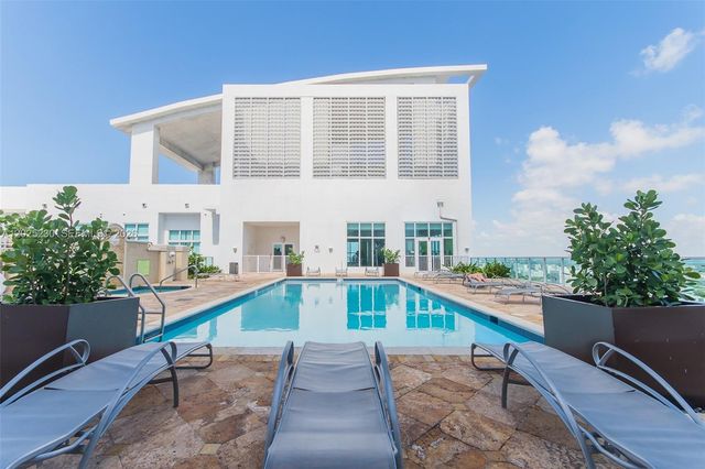 133 NE 2nd Ave 312, Miami, FL 33132