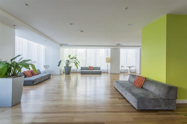 133 NE 2nd Ave 312, Miami, FL 33132