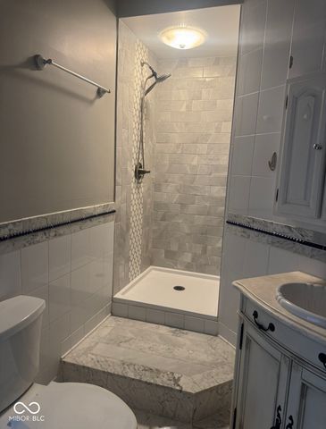 4946 Beechwood Circle, Avon, IN 46123