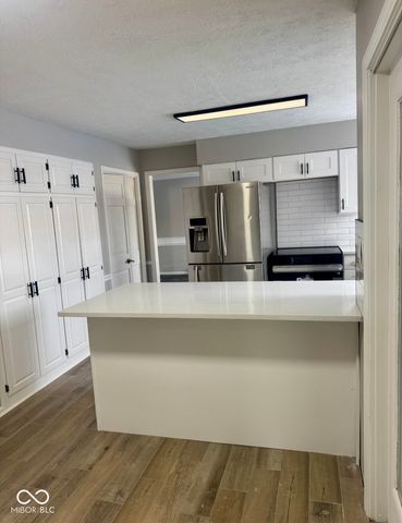 4946 Beechwood Circle, Avon, IN 46123