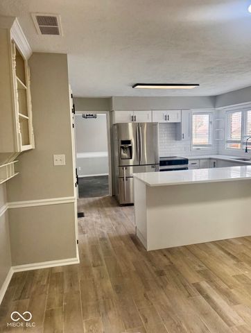 4946 Beechwood Circle, Avon, IN 46123