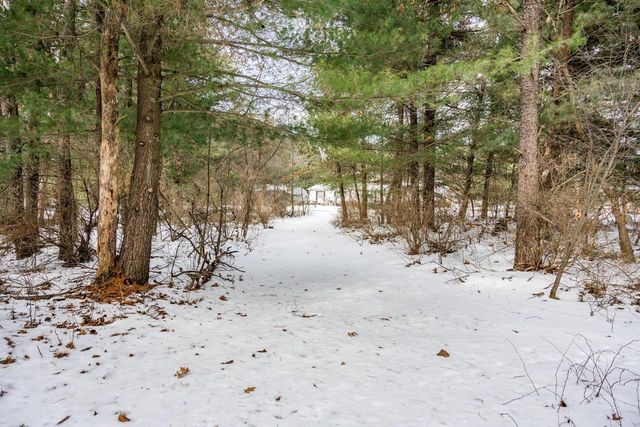 N8935 Deer Path, New Lisbon, WI 53950