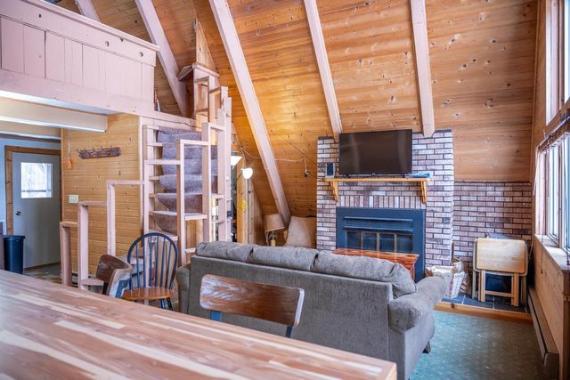 N8935 Deer Path, New Lisbon, WI 53950