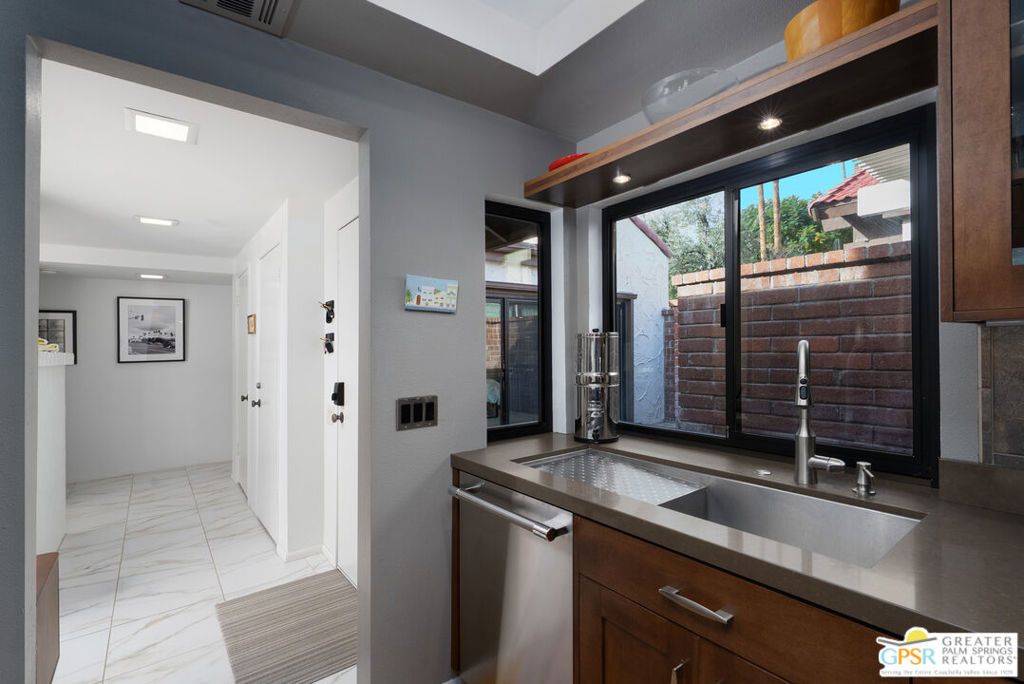 Image 8 of property listing at 4545 E Seven Lakes Drive C, Palm Springs, CA 92264