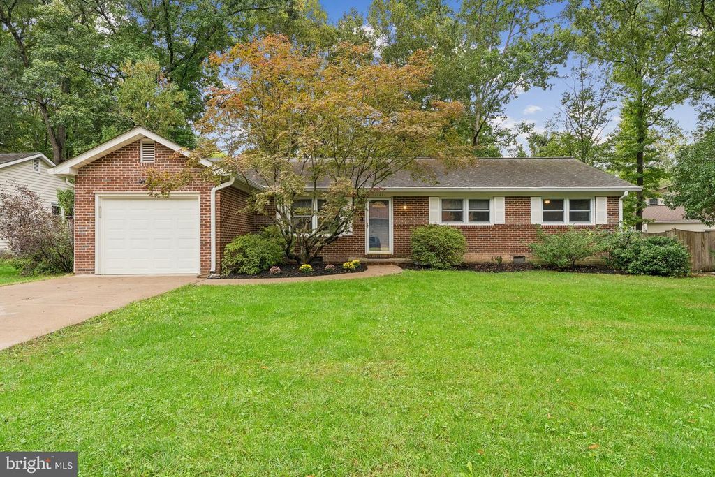 15721 SINGLETREE LN, Dumfries, VA 22025