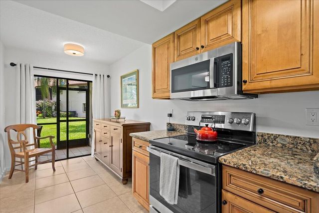 12660 Shoreline Drive 1A, Wellington, FL 33414