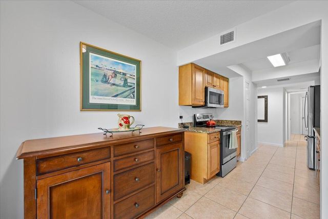 12660 Shoreline Drive 1A, Wellington, FL 33414