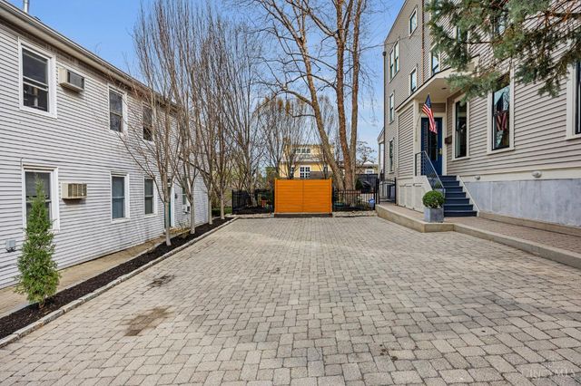 1126 Fuller Street, Cincinnati, OH 45202