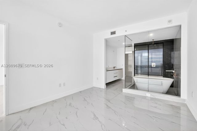 725 NE 24 5006, Miami, FL 3337