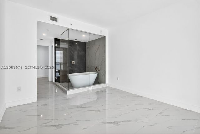725 NE 24 5006, Miami, FL 3337