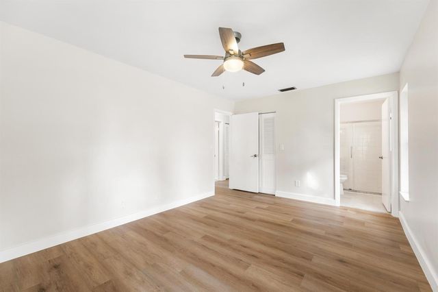 7281 N Pine Park Dr N, Lake Worth, FL 33467