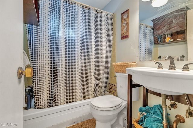 14024 Donald Drive, Brook Park, OH 44142