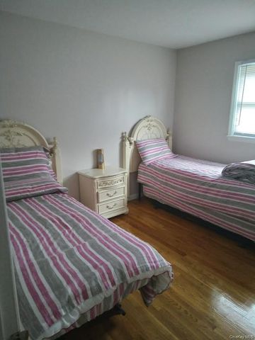 36 merriewold, Monroe, NY 10950