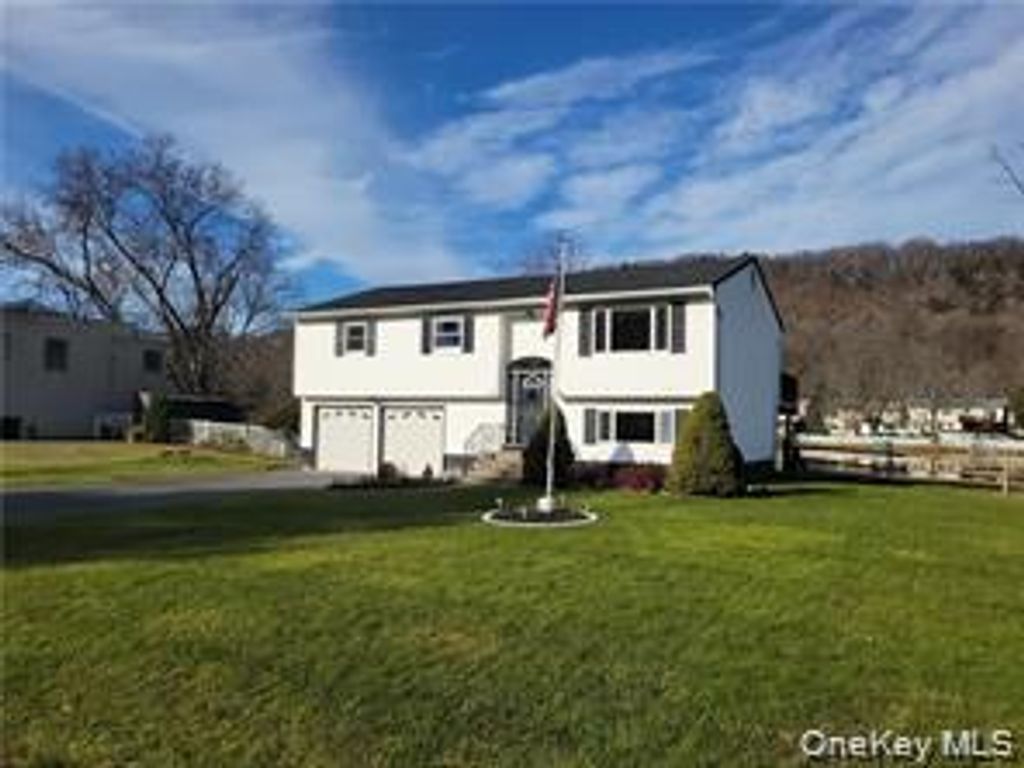 36 merriewold, Monroe, NY 10950