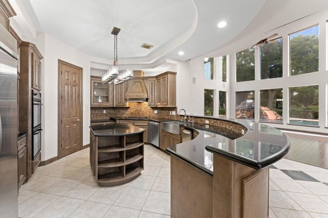 1830 Forest Gate Circle, Sugar Land, TX 77479