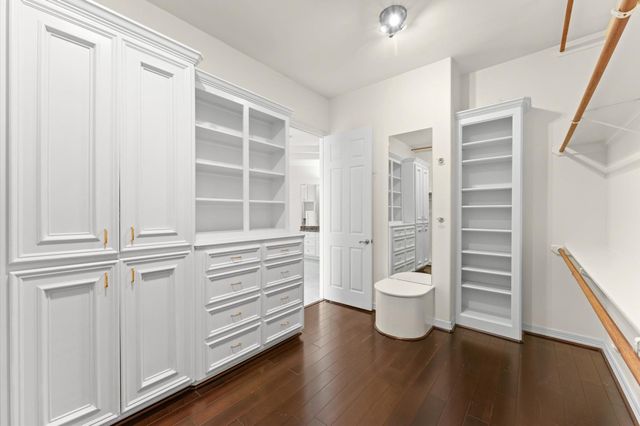 1830 Forest Gate Circle, Sugar Land, TX 77479