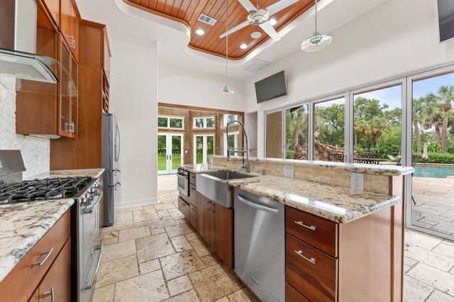 1830 Forest Gate Circle, Sugar Land, TX 77479