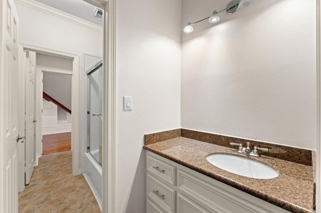 1830 Forest Gate Circle, Sugar Land, TX 77479