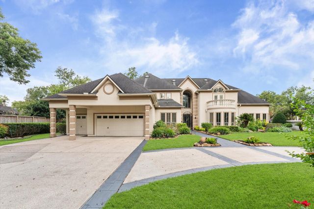 1830 Forest Gate Circle, Sugar Land, TX 77479