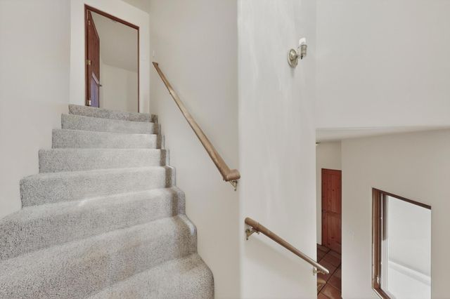 3153 La Paz Lane, Santa Fe, NM 87507