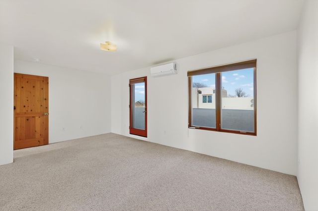 3153 La Paz Lane, Santa Fe, NM 87507